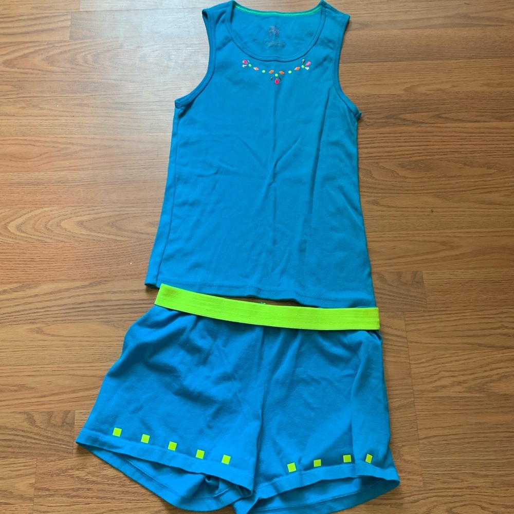 Tank top and shorts